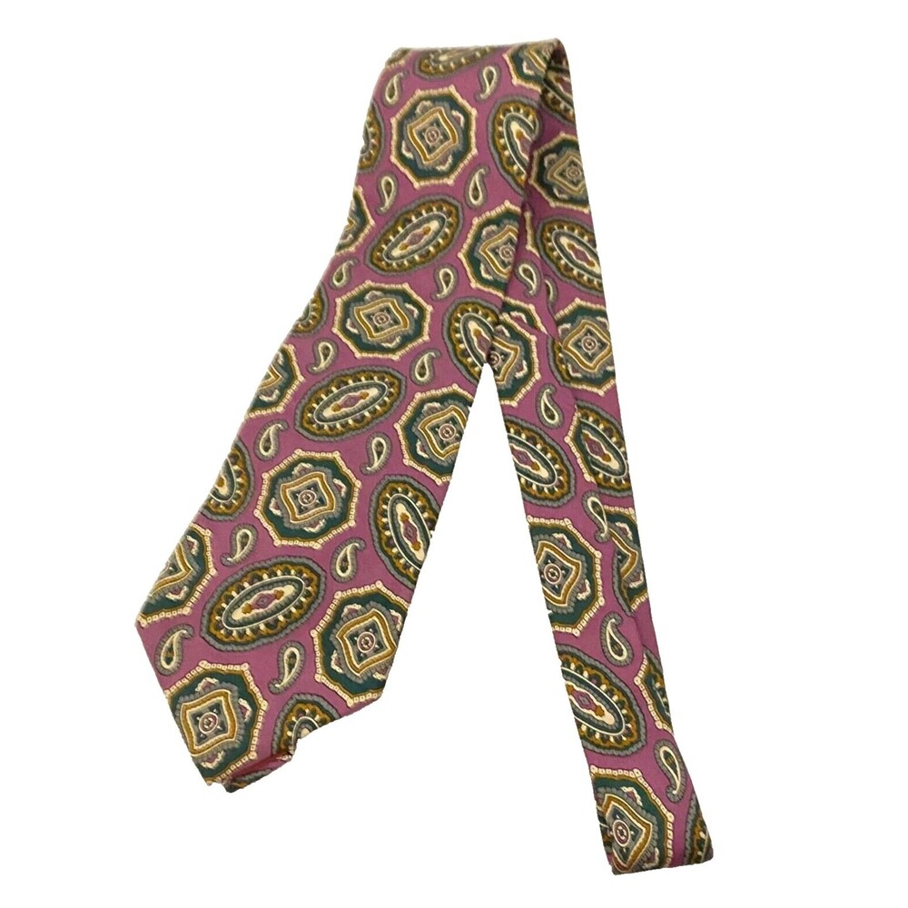 #5586 Bert Pulitzer Purple Paisley Men's Necktie, Tie 57X4